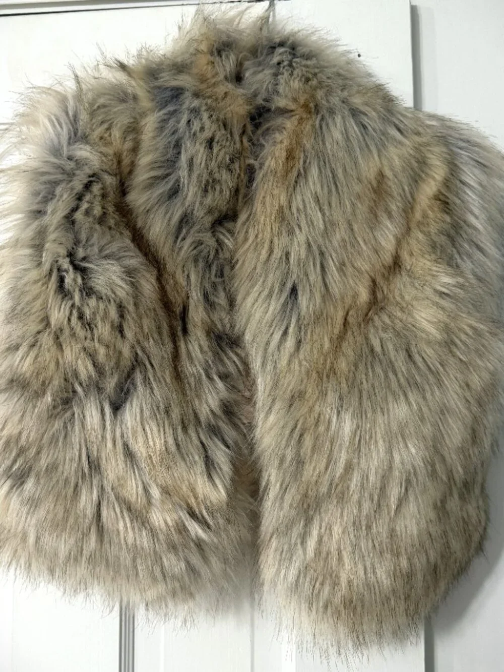 Universal Thread Brand Faux Fur Neck Warmer/Scarf